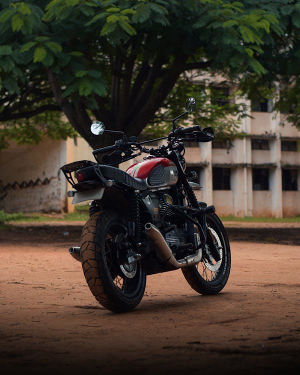 Yezdi Scrambler 2023