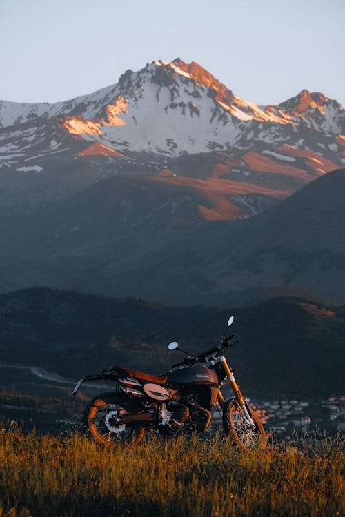 Royal Enfield Himalayan 2023