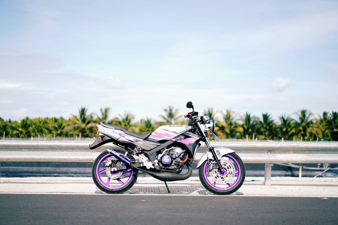 Honda CB300R 2023